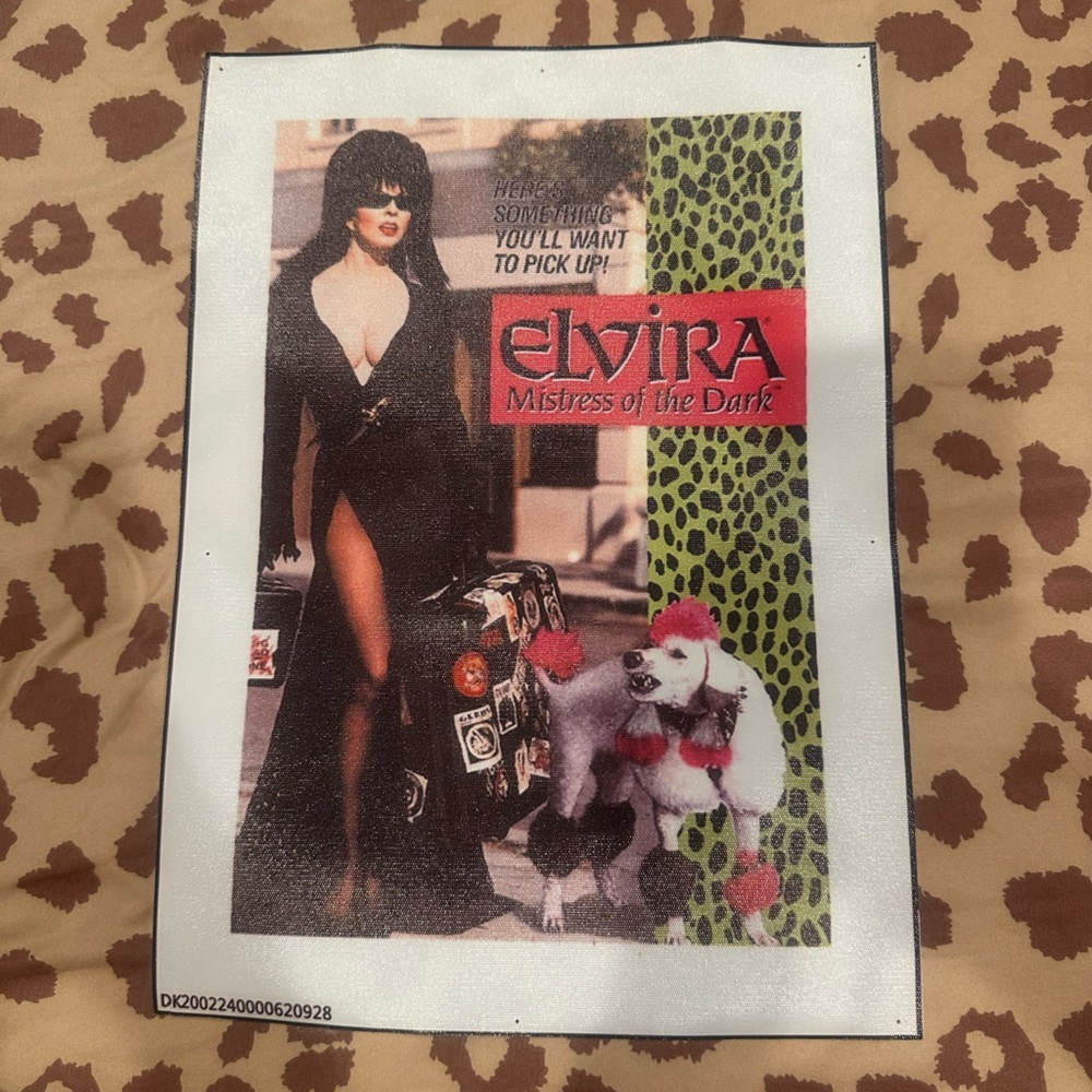 Elvi Elvira Graphic Print — mini poster